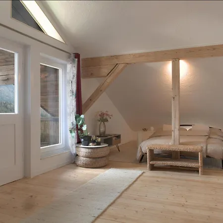 Daire - Sleeps 3 - Balcony - Garden