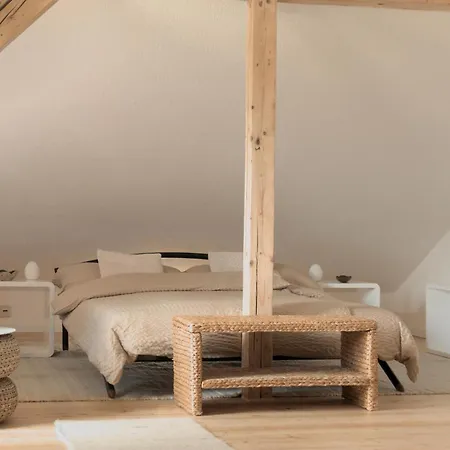 - Sleeps 3 - Balcony - Garden Apartamento *