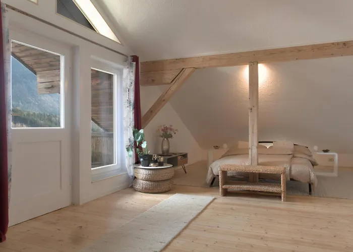 Daire - Sleeps 3 - Balcony - Garden