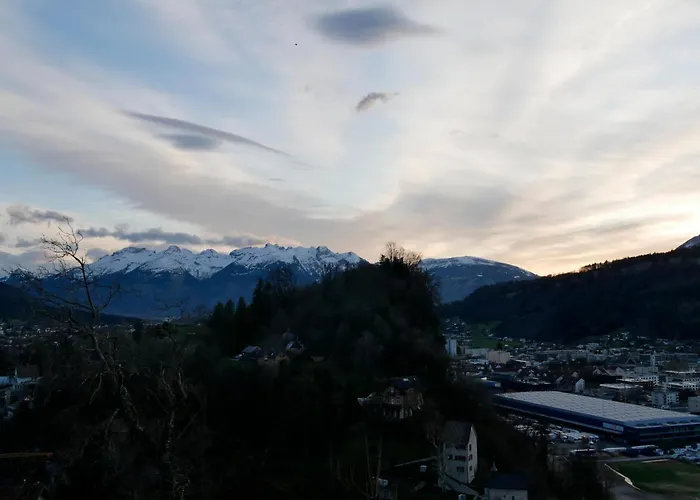 - Sleeps 3 - Balcony - Garden Daire Feldkirch